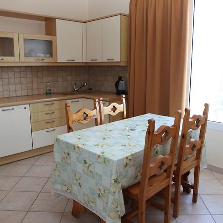Aliki Studios Paralia Agias Foteinis Bilik gambar