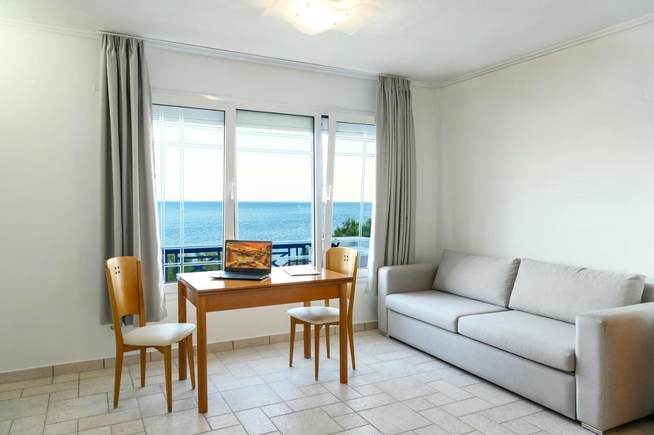Aliki Studios Paralia Agias Foteinis Luaran gambar